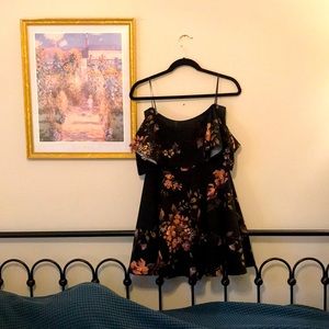 Windsor Off the Shoulder Floral A-Line Dress (Like New!)